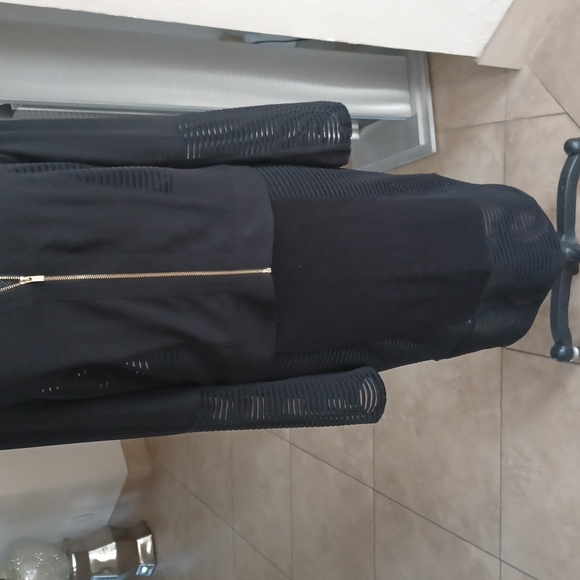 CACHE Suit - Picture 11 of 15